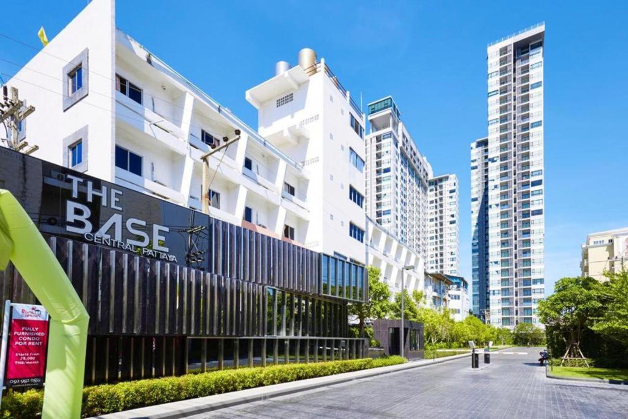 The Base Apartemen *