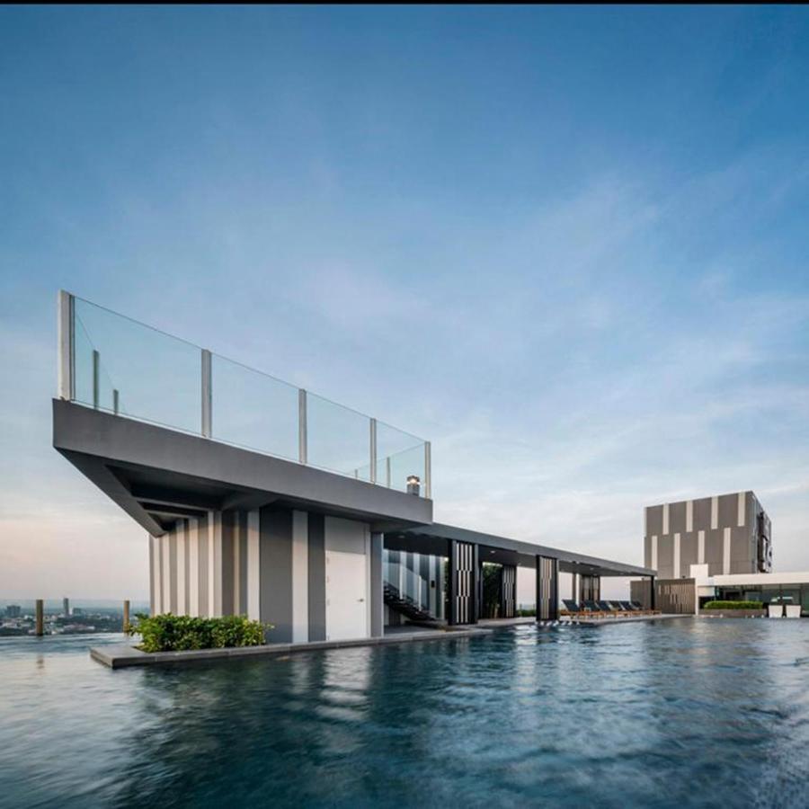 The Base Apartemen